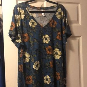 Lularoe. Christy